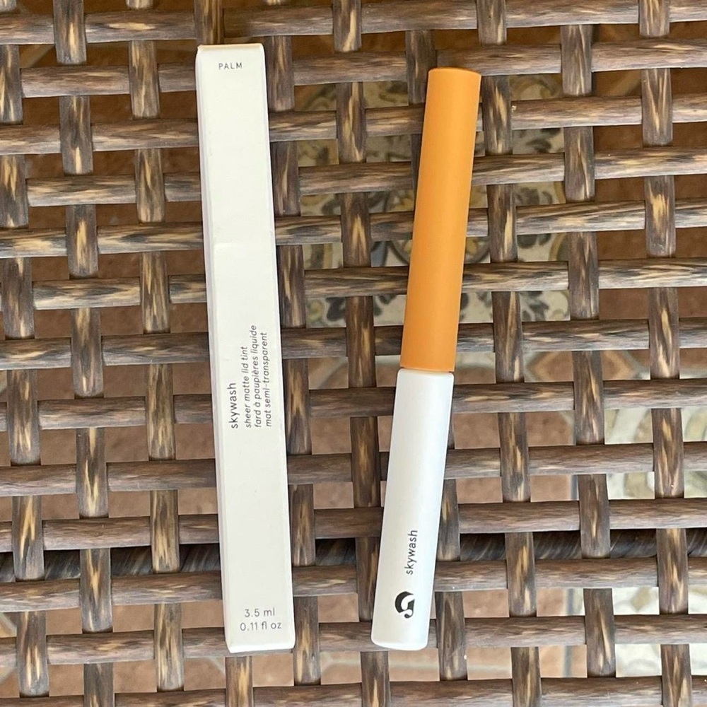 Glossier Skywash in Palm